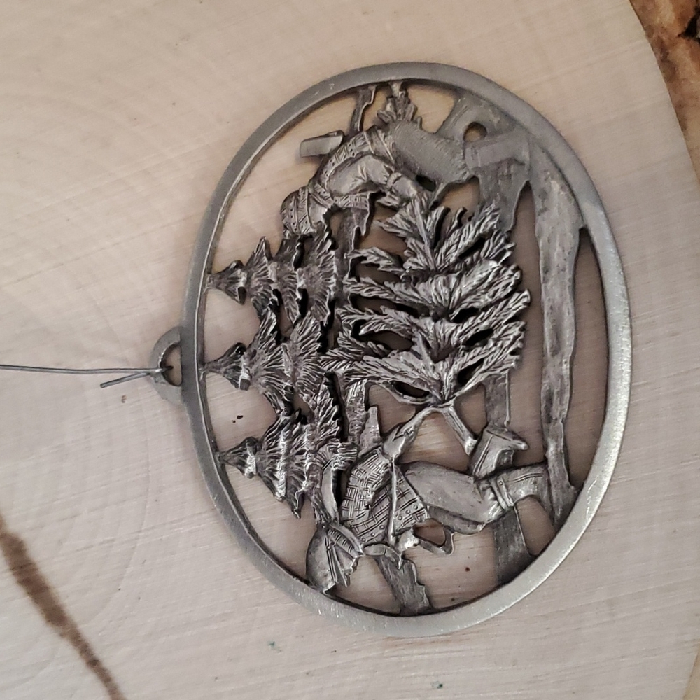 Hampshire Pewter 1990 Oval Ornament People Carrying Christmas Tree Design